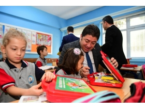Minik Öğrencilerin Kırtasiye Malzemeleri Altınordu Belediyesinden