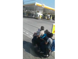 Okul Servisi Gibi Motosiklet