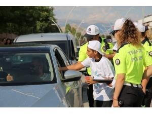 Tunceli’de “Kemerin Ses Getirsin" Ve "İlkyardım” Etkinliği