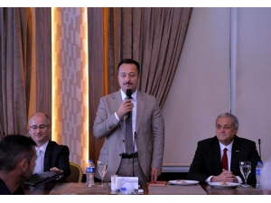 Vali Şentürk Muhtarlarla Bir Araya Geldi