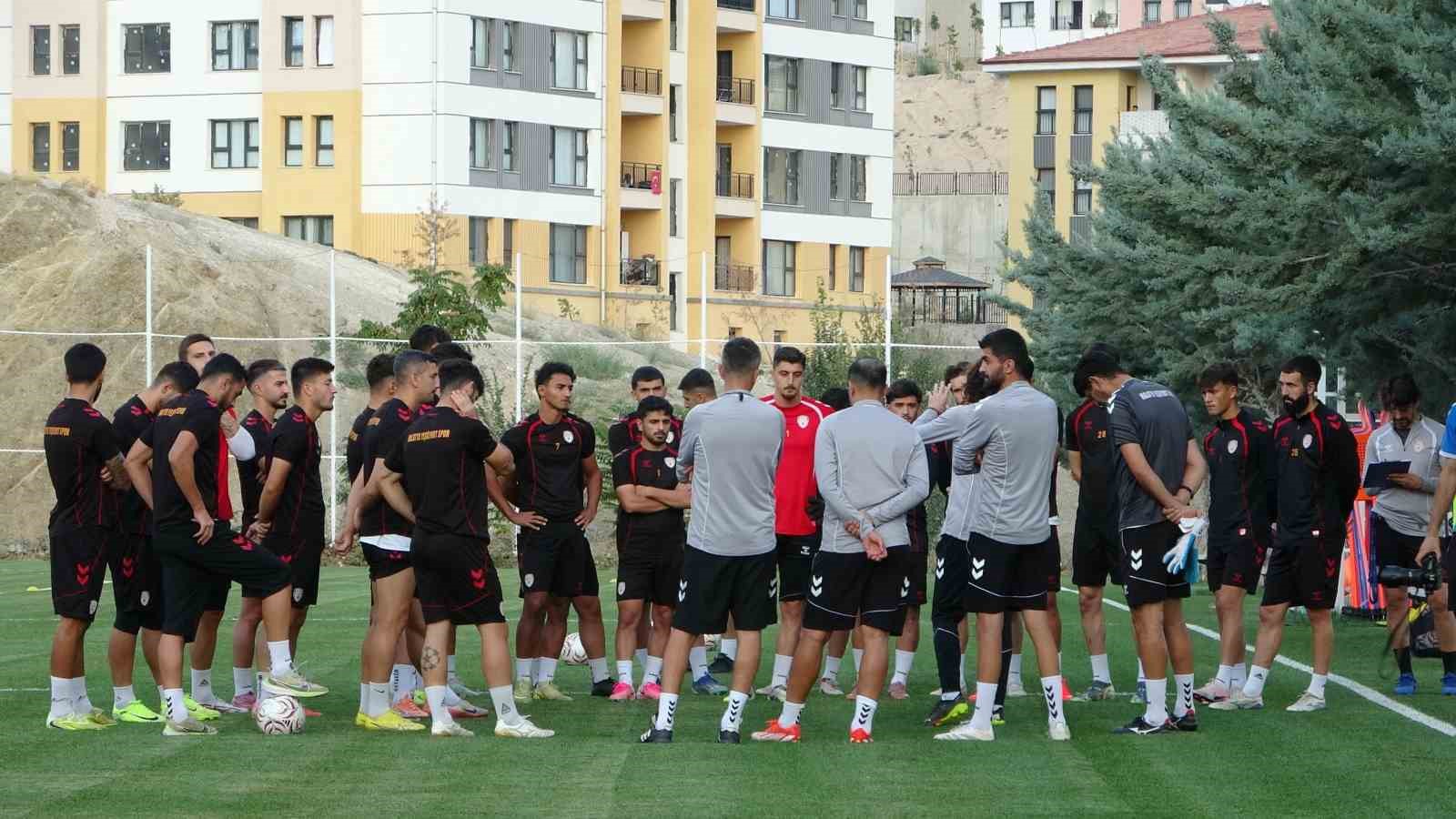 malatya-yesilyurt-spor-da-hedef-adanaspor-u-gecip-4-te-4-yapmak