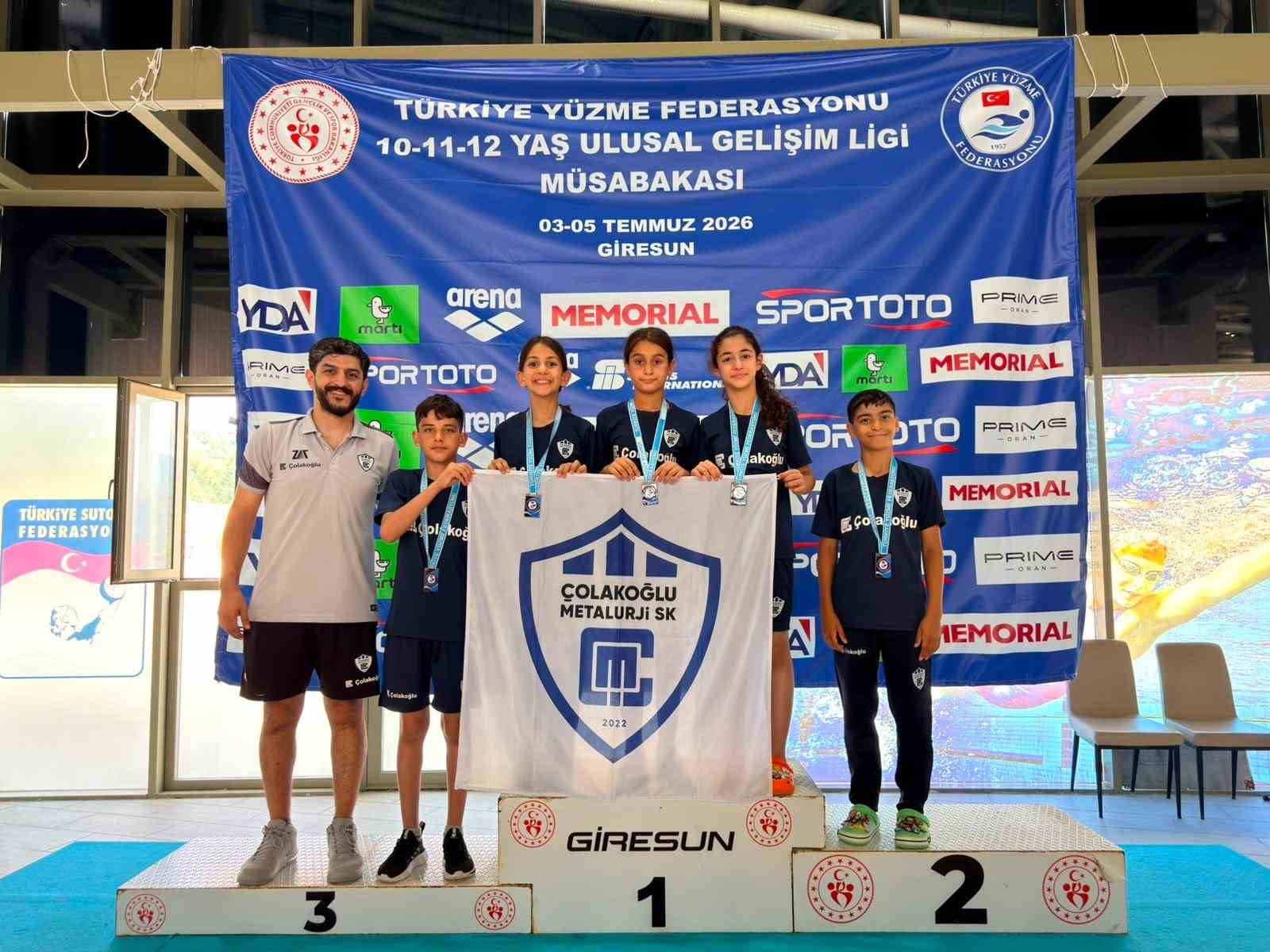 colakoglu-metalurji-spor-kulubu-yuzuculerinden-ulusal-gelisim-ligi-nde-basari