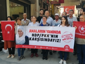Hdp Önünde Eylem Yapan Annelere Destek