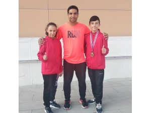 Genç Sporcular Beldelerini Gururlandırdı