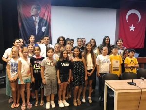 Müzik Ve Bale Ortaokulu Öğrencileri Sağlıklı Beslenecek