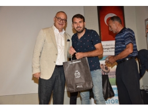 Manisa’daki Amatör Spor Kulüplerine 387 Bin Liralık Destek