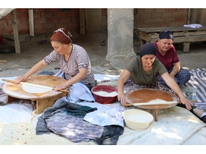 Köylerde Kış Hazırlığı İmece Usulü Başladı