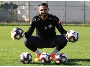 Hayrullah Akyüz: "Milli Formayı Yeniden Giymek İsterim"