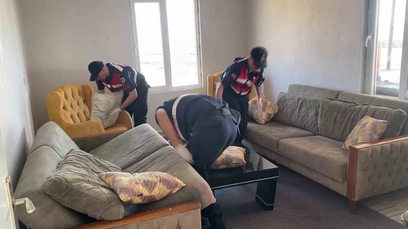 adiyaman-da-tefecilik-ve-yasa-disi-bahis-operasyonu-18-gozalti