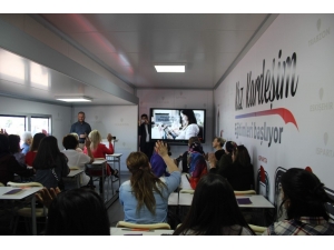 Proje Kapsamında Yıl Sonuna Kadar 9 Bin Kadına Ulaşılması Hedefleniyor