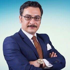 sanliurfa-da-otomobil-devrildi-tv-sunucusu-omer-yilan-hayatini-kaybetti