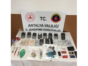 Alanya’da Kredi Kartı Dolandırıcılığı: 4 Gözaltı