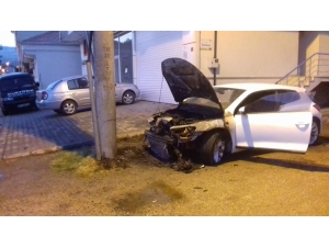 Park Halindeki Otomobil Yandı