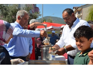 Bayırköy Belediyesi’nden Aşure İkramı
