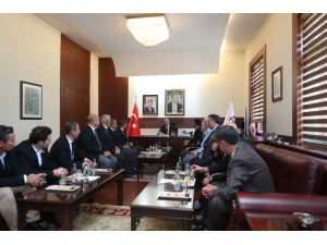 Vali Çakacak, Gazileri Makamında Kabul Etti