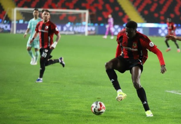 baskan-yildirim-acikladi-mohamad-bayo-samsunspor-da