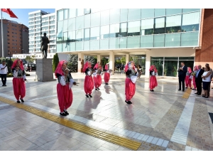 Kırklarelili Öğrenciler Hünerlerini Tepebaşı’nda Sergiledi