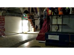 Fatih’te Bir Kişi 8 Kişilik Kefen Hazırladı, Polis Ekiplerini Alarma Geçirdi