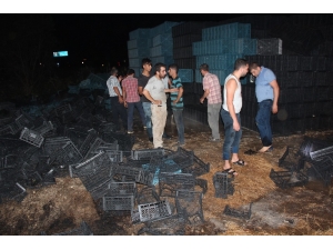 Alaşehir’de Plastik Kasa İmalathanesinde Yangın