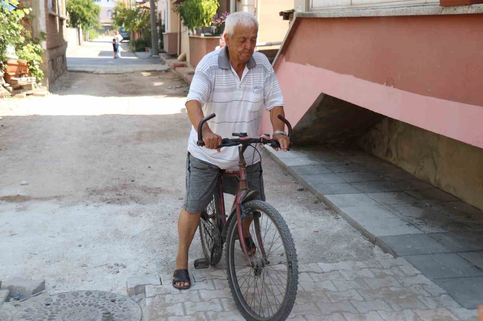 belediye-isi-yarim-birakip-gitti-cilesi-vatandasa-kaldi