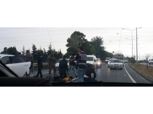 Terör İhbarı Üzerine Durdurulan Araçtan Kaçak Göçmen Çıktı