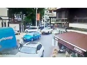 Kargo Aracının Altında Kalan Yaşlı Adam Hayatını Kaybetti