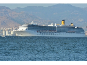 Kruvaziyer Gemileri İzmir Limanı’na Yeniden Demir Atacak