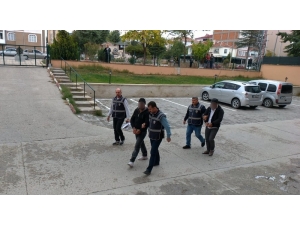 Hırsızlık Şüphelileri Adliyede