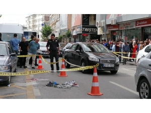 Kocaeli’de Çıkan Kavgada Bir Kişi Silahla Yaralandı