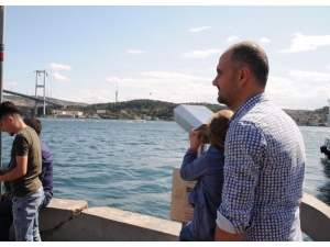 15 Temmuz Şehitler Köprüsü’ndeki İntihar Girişimi Trafiği Felç Etti