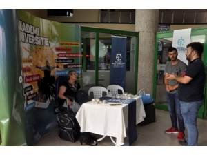 Üniversite Öğrencilerine Otogarda Karşılama