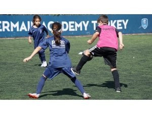 Dünya Yıldızı Neymar 2. Sırada, Birinci Sırada İse O Var