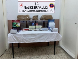 Jandarmadan Kaçak Sigara Ve Tütün Operasyonu