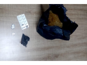 Polis Ekipleri Uyuşturucuya Geçit Vermiyor