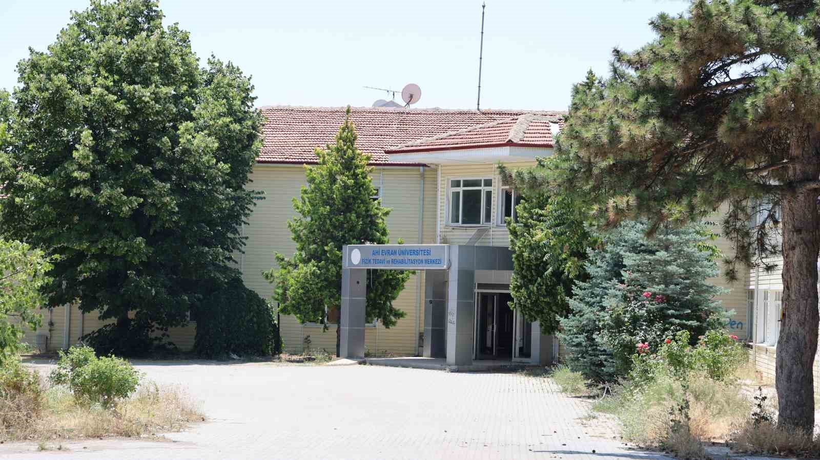 kirsehir-de-riskli-yapilarin-yikimina-onay