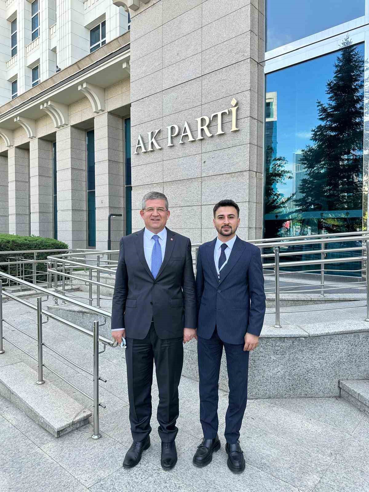 ak-parti-denizli-genclik-kollarindan-uye-rekoru