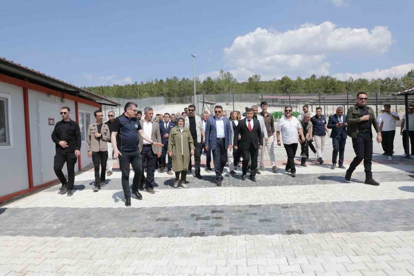 emet-sahipsiz-hayvan-bakimevi-hizmete-acildi