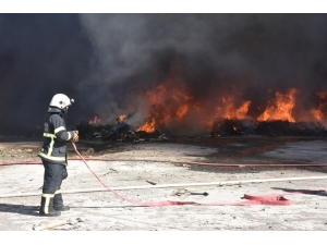 Kırıkkale Osb’de Fabrika Yangını Kontrol Altına Alındı