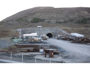 Vauk Tüneli 1-2 Yıl İçerisinde Tamamlanacak