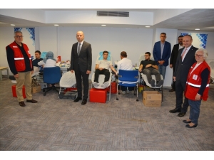 Çalışanlardan Kan Bağışı Kampanyasına Destek