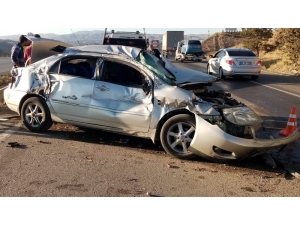 Kırıkkale’de 1 Kamyon Ve 2 Otomobil Çarpıştı: 3 Yaralı