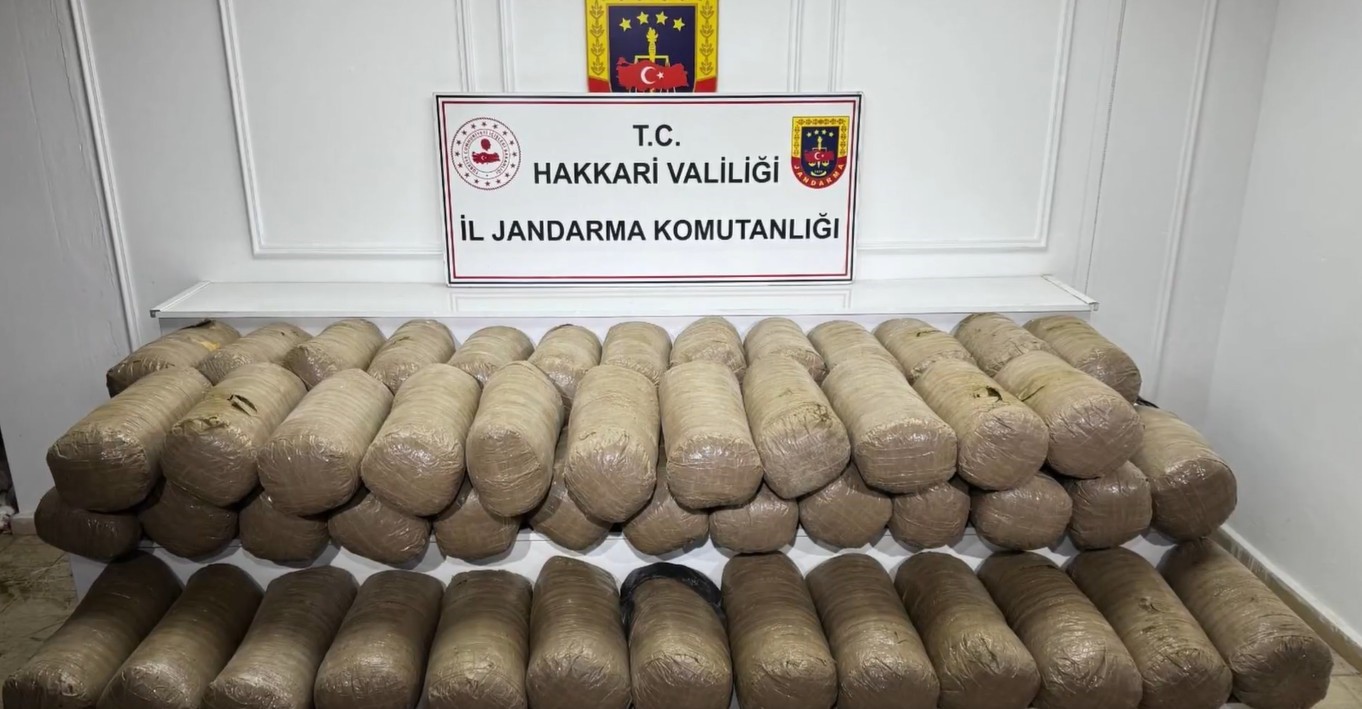 hakkari-de-duzenlenen-operasyonda-503-kilogram-uyusturucu-madde-ele-gecirildi