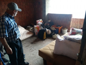 İnşaat Halindeki Evde Yaşayan Vatandaşa Yardım Eli