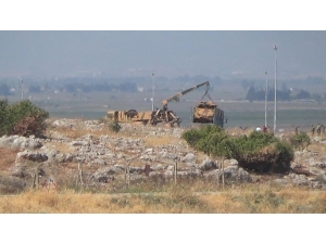 Kaçak Göçmenleri Taşıyan Askeri Araç Devrildi: 6 Ölü, 27 Yaralı