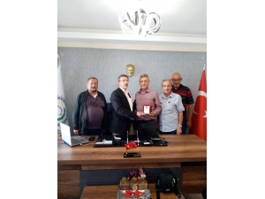 Esbalder’den Tekgıda-iş Sendikası’na Teşekkür Ziyareti