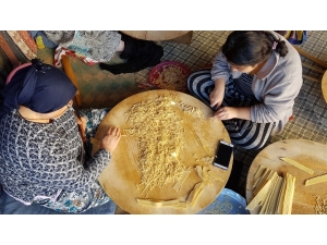 Kadınların İmece Usulü Kış Hazırlığı