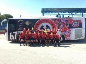 Minik Elmaslar Devlerle Kapışacak