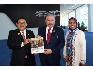 Tbmm Başkanı Şentop, Endonezya Meclis Başkanvekili Zon İle Görüştü