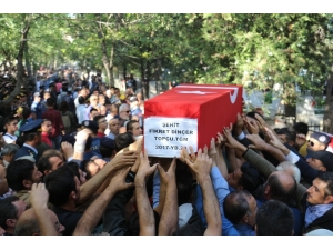 Şehit Teğmen Dinçer Son Yolculuğuna Uğurlandı
