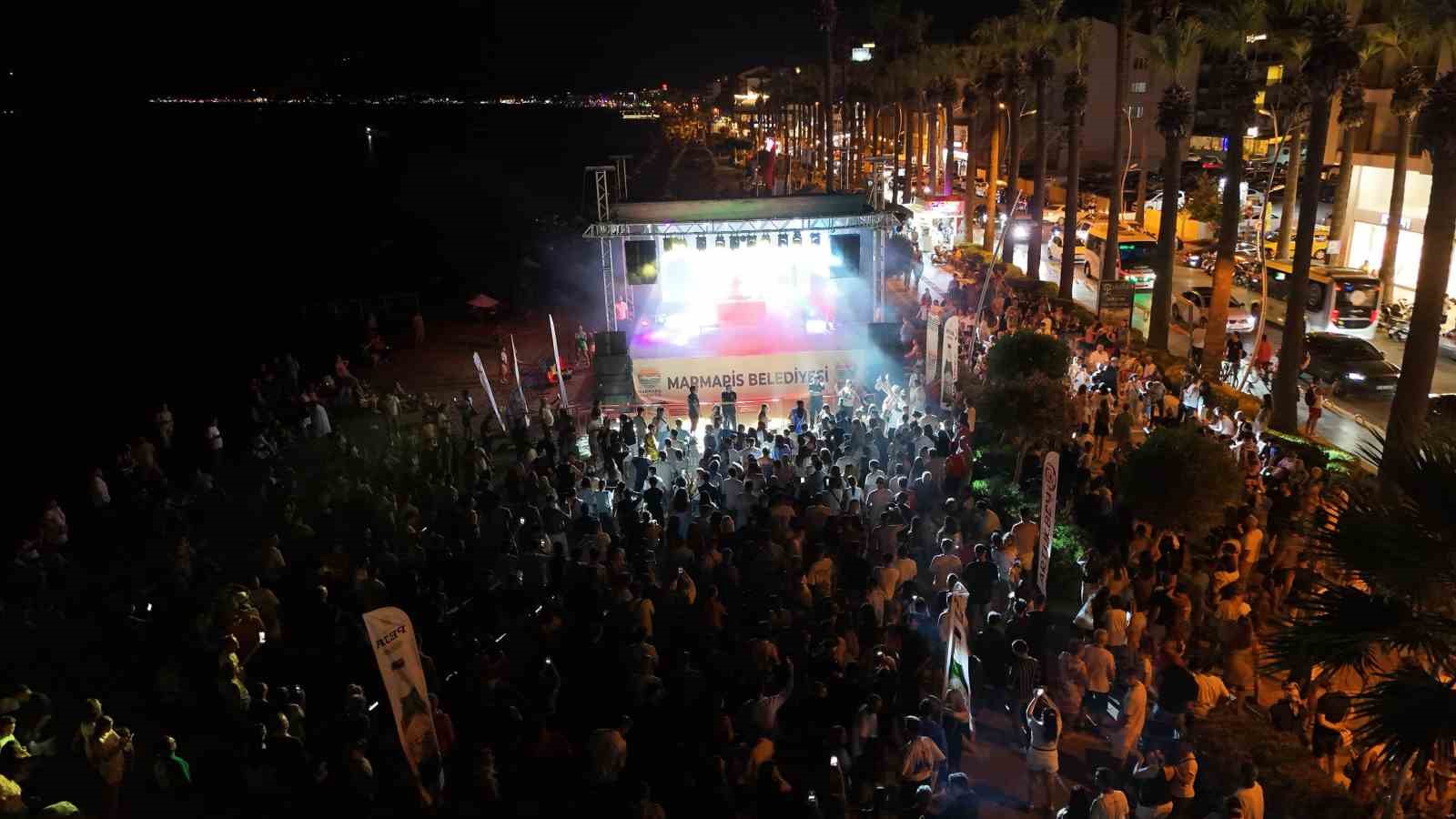 marmaris-hafta-sonu-muzige-doydu